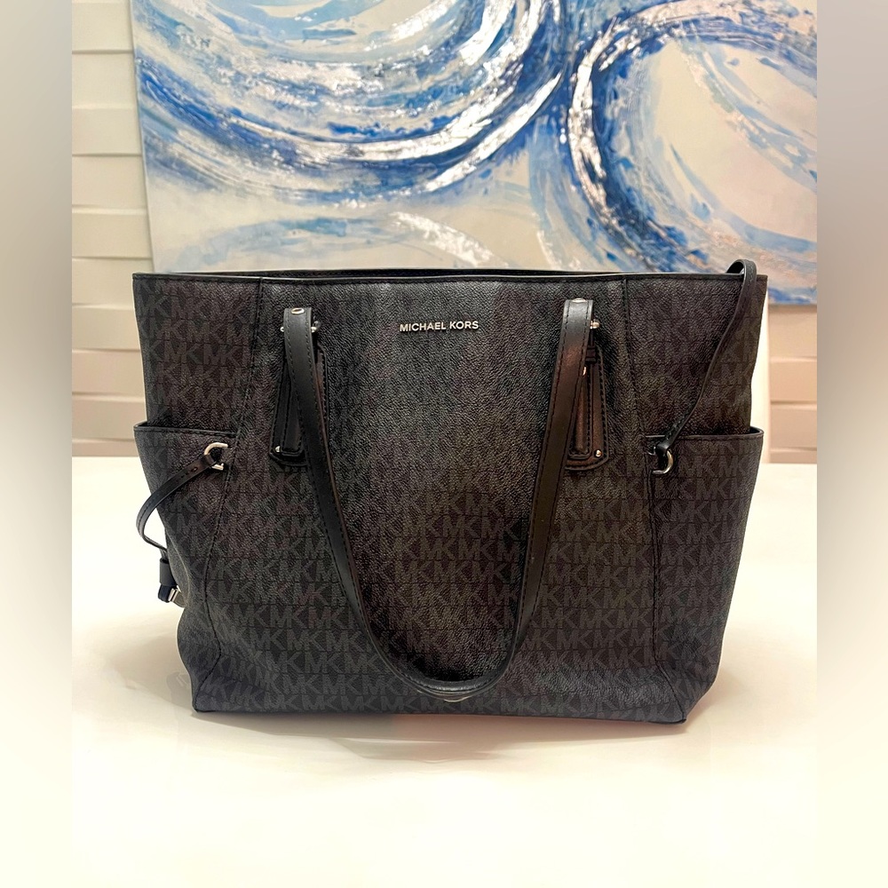 MICHAEL KORS Purse - Black